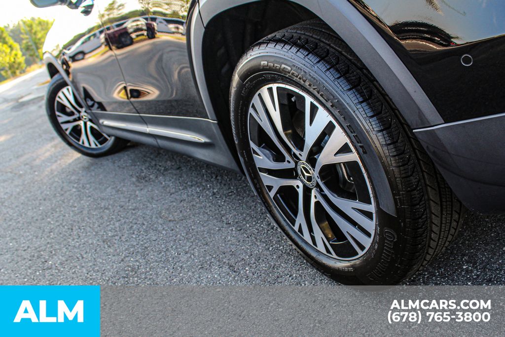 Used 2024 Black Mercedes-Benz GLB 250 image 14