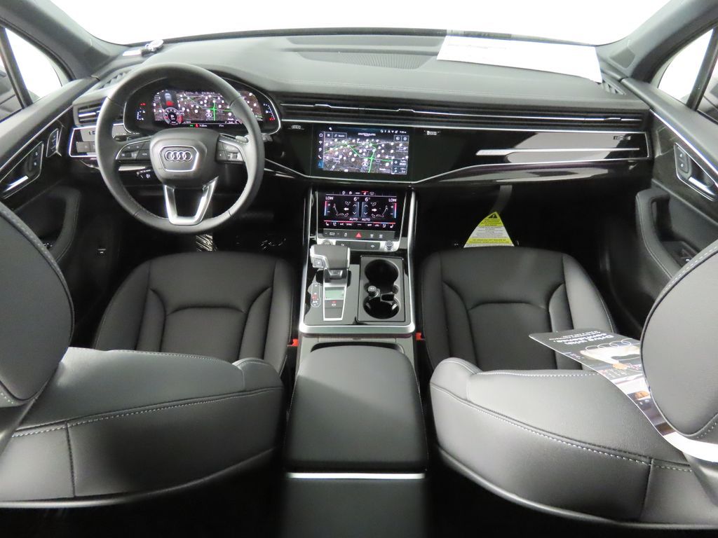 Thumbnail: 2026 Audi Q7 - 12