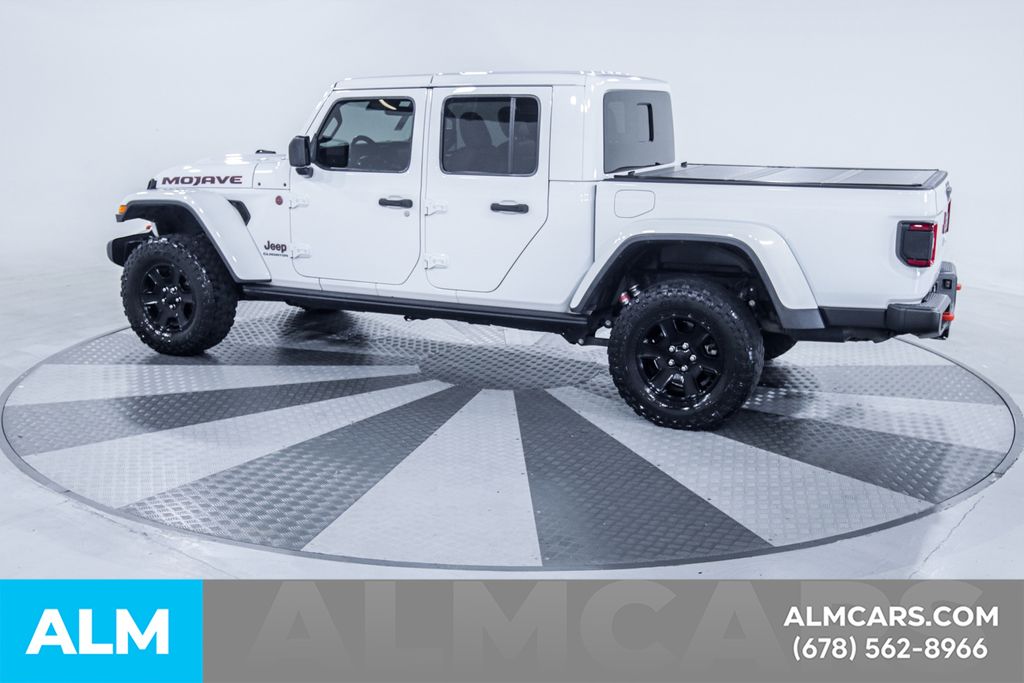 Used 2020 White Jeep Mojave image 5