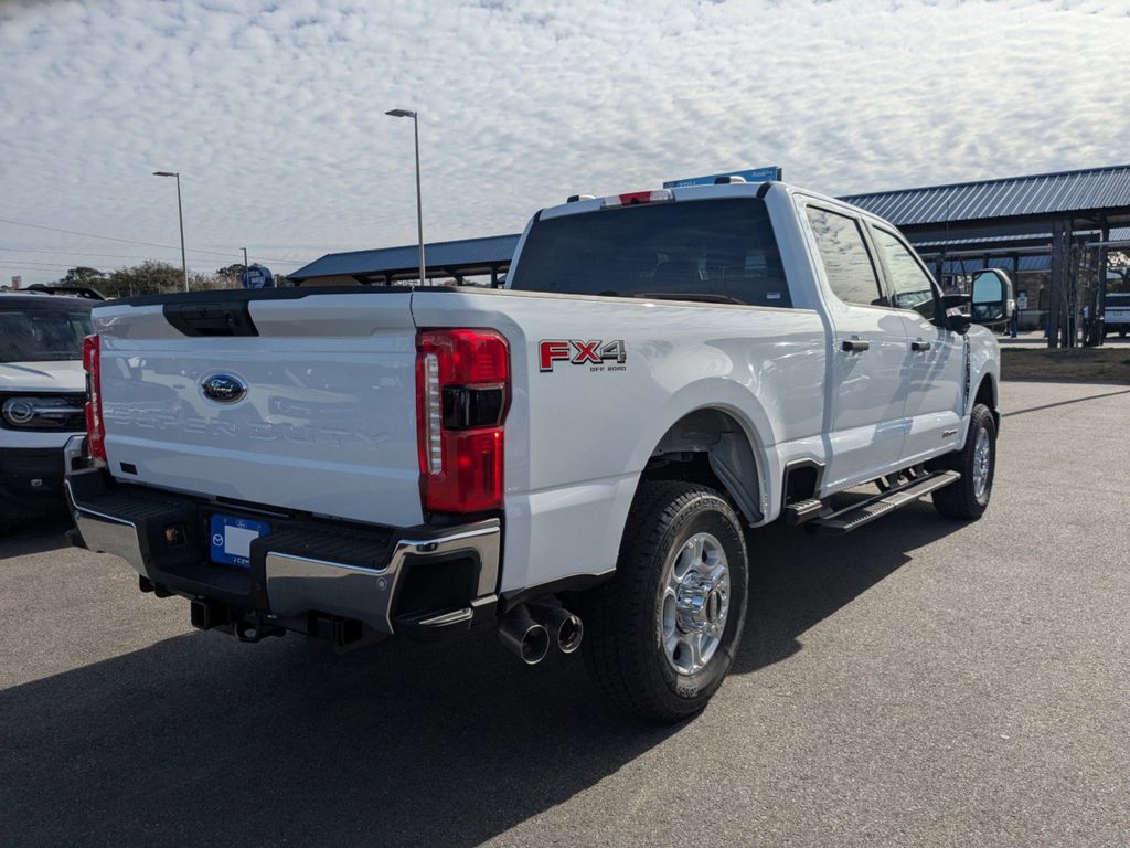 2026 Ford F-350 XLT