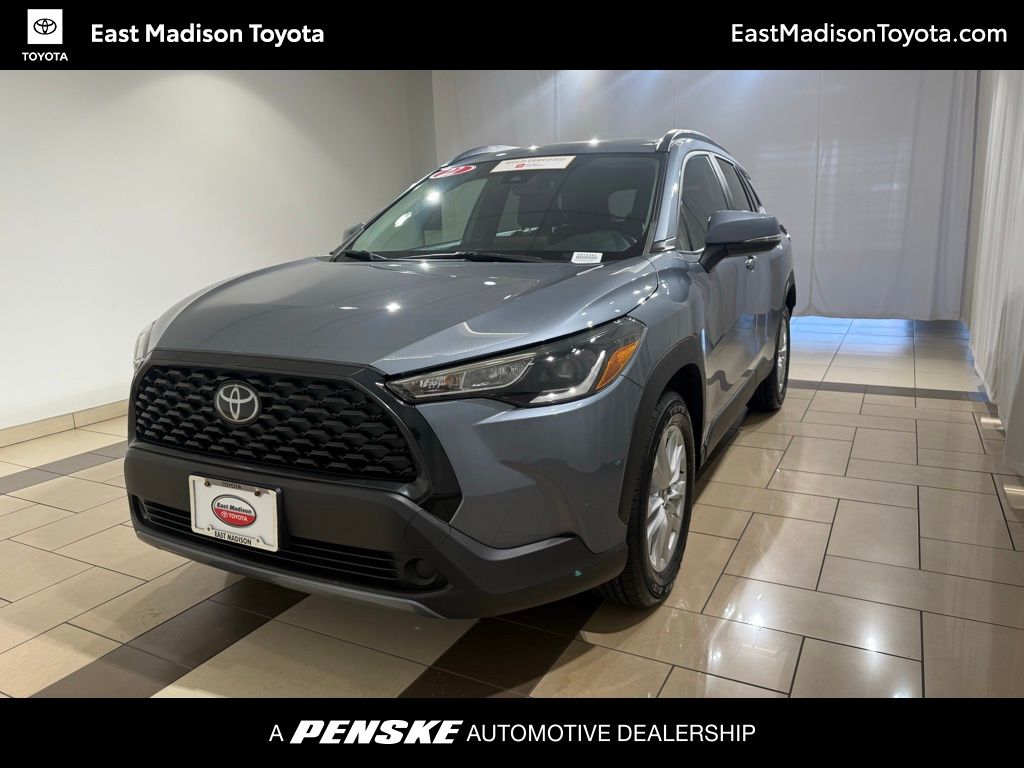 2022 Toyota Corolla Cross LE -
                  Madison, WI