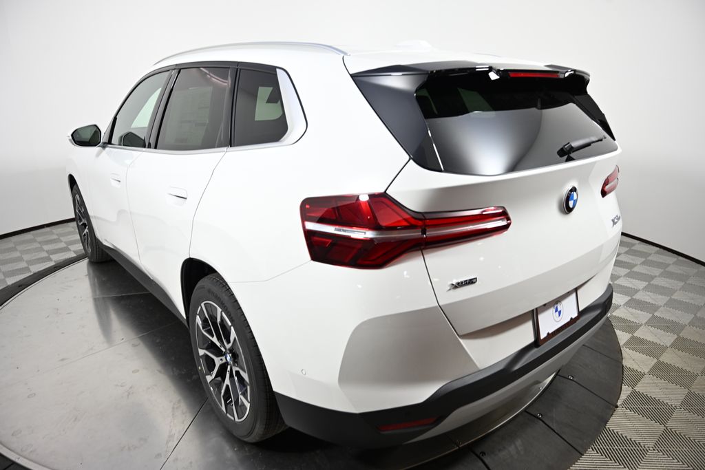 Thumbnail: 2026 BMW X3 - 3