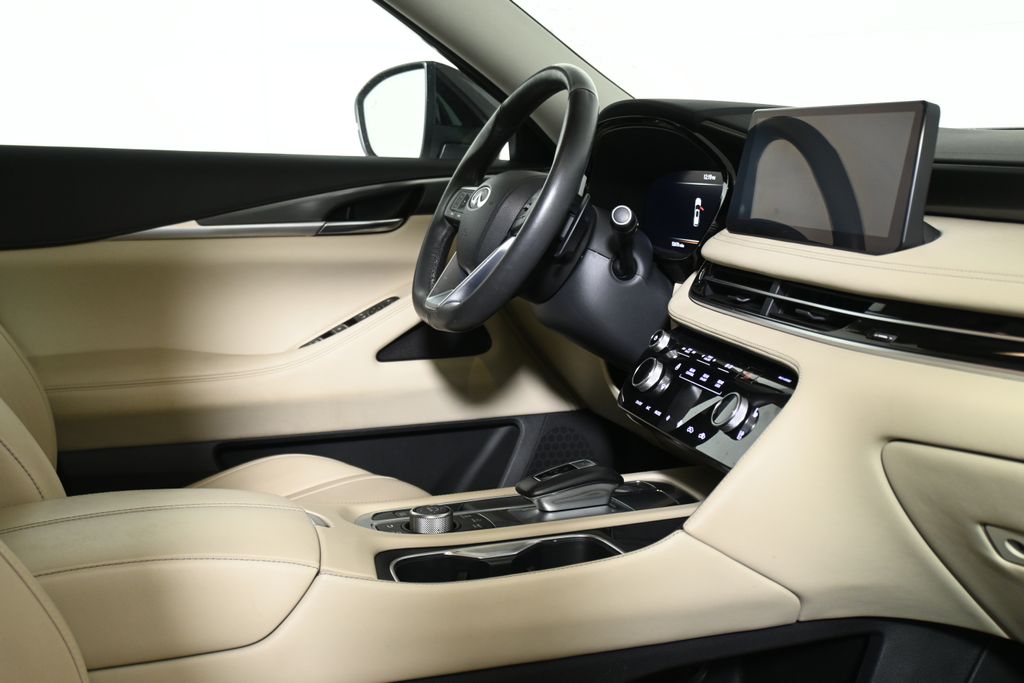 Thumbnail: 2023 INFINITI QX60 - 32