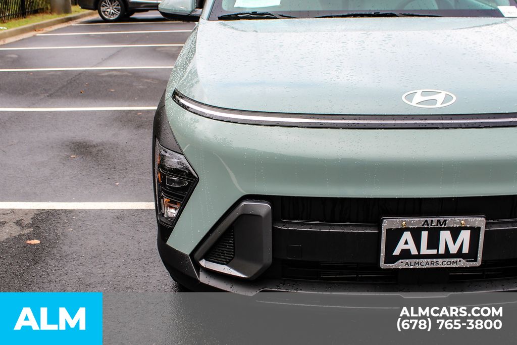 2024 Hyundai Kona SE photo 11