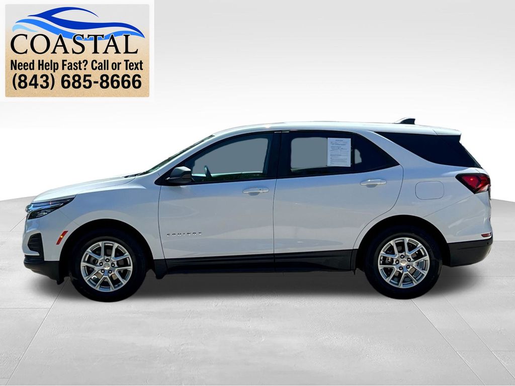 2023 Chevrolet Equinox LS White at Matthews Motors of Wilmington