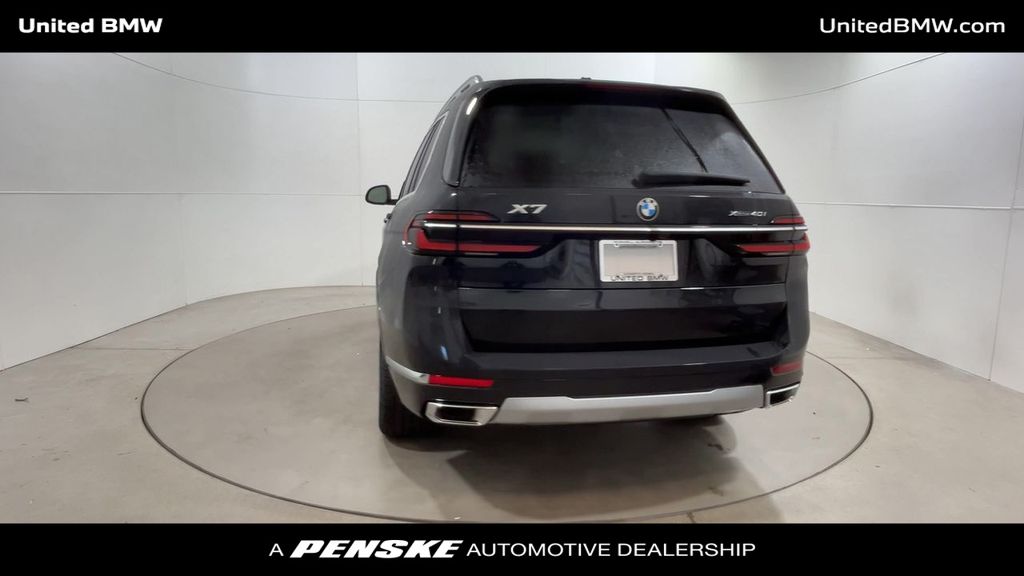 2025 BMW X7 xDrive40i 7