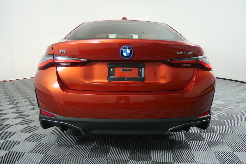 2024 BMW i4 eDrive35 4