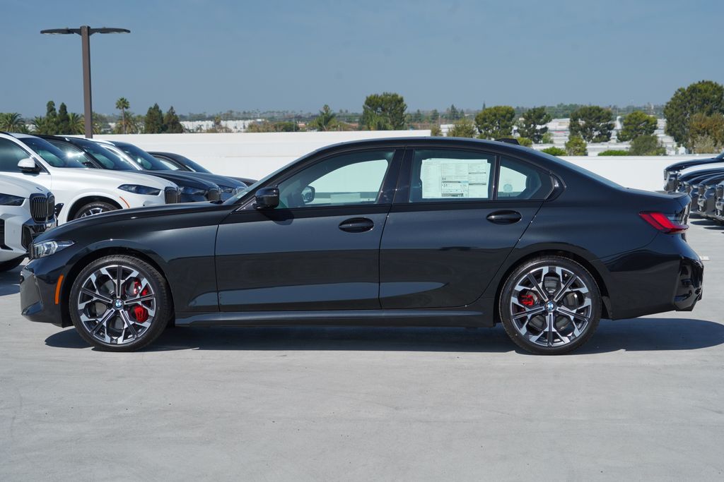 Thumbnail: 2026 BMW 3 Series - 4