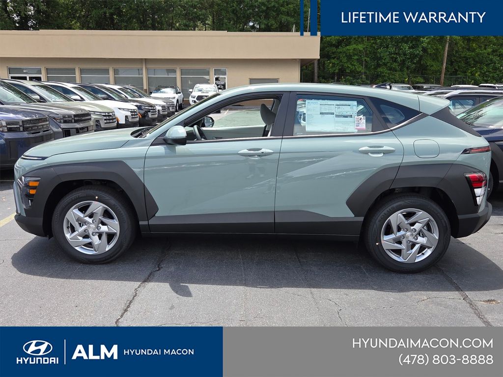 New 2026 Green Hyundai SE image 3