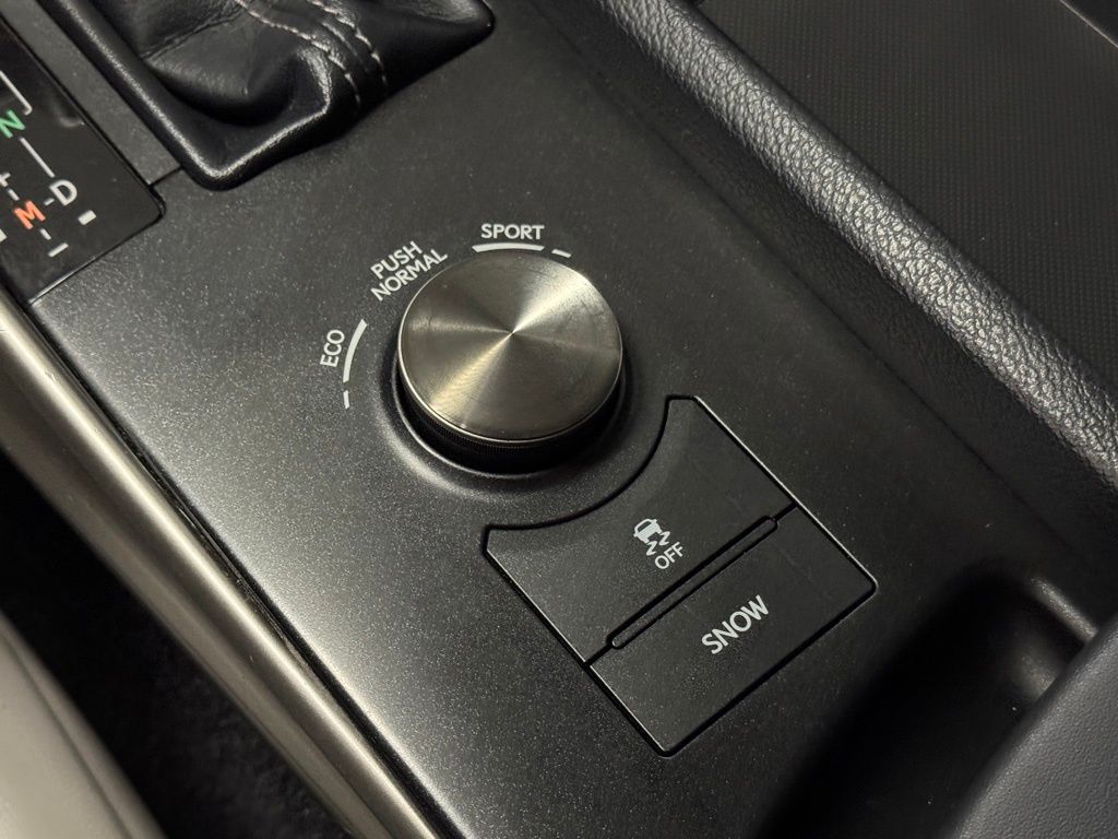2015 Lexus IS 250 photo 10