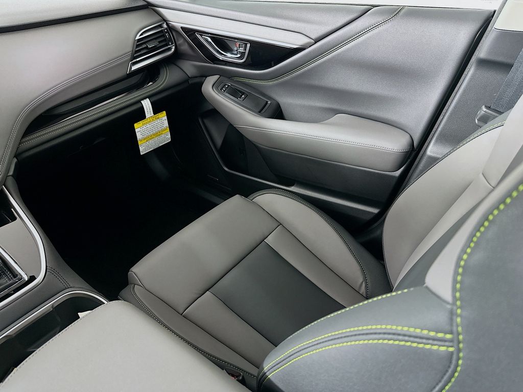 2025 Subaru Outback Onyx Edition - Photo 28