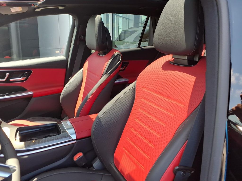 New 2026 Black Mercedes-Benz GLC 300 image 13