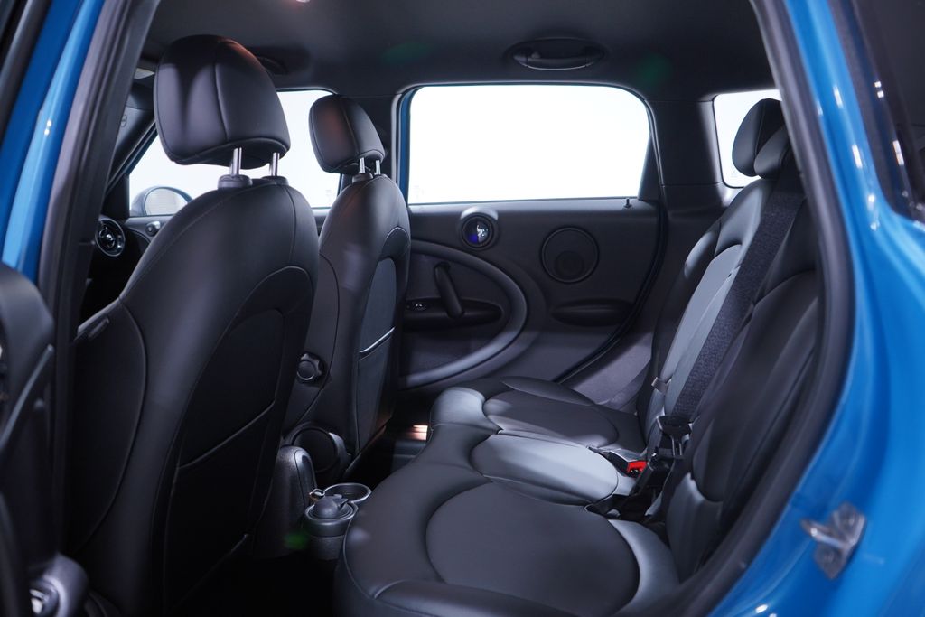 Thumbnail: 2016 MINI Cooper Countryman - 9
