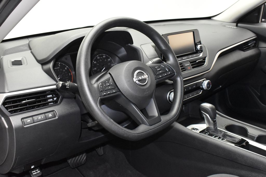 Thumbnail: 2024 Nissan Altima - 14