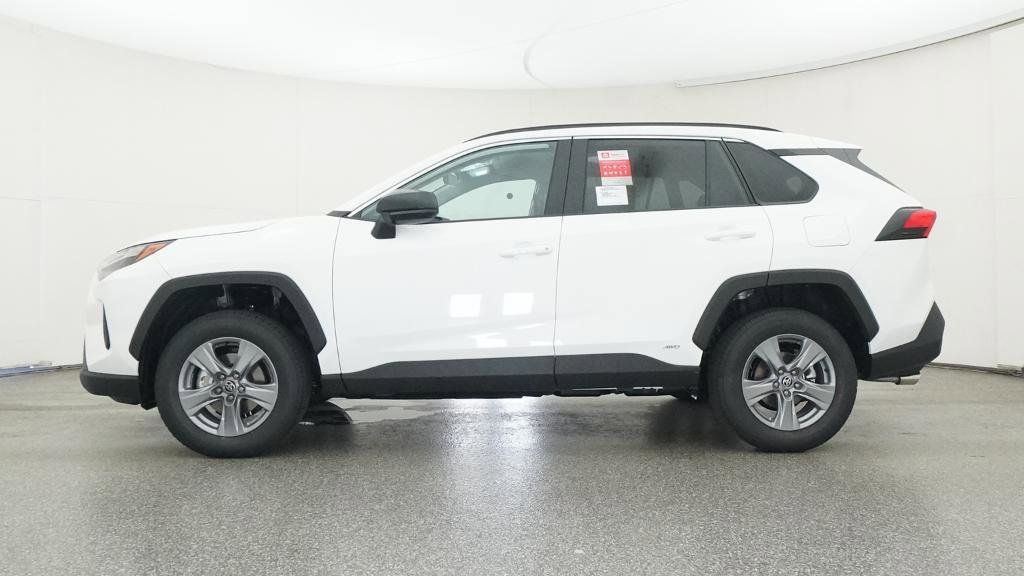 Thumbnail: 2025 Toyota RAV4 - 31