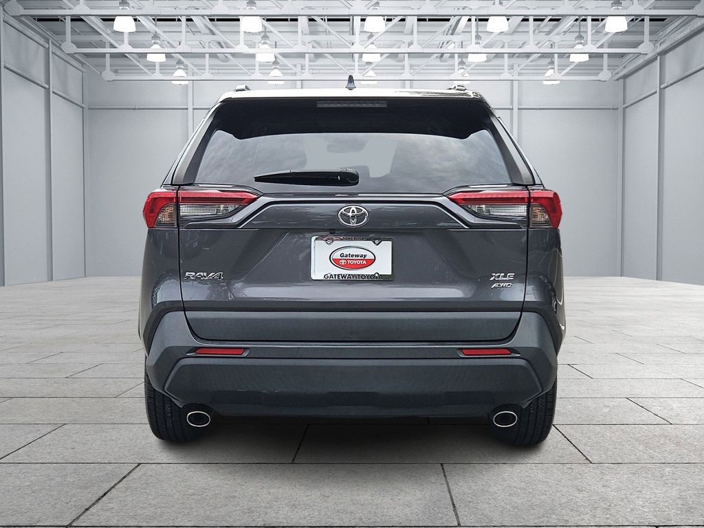 Thumbnail: 2019 Toyota RAV4 - 6