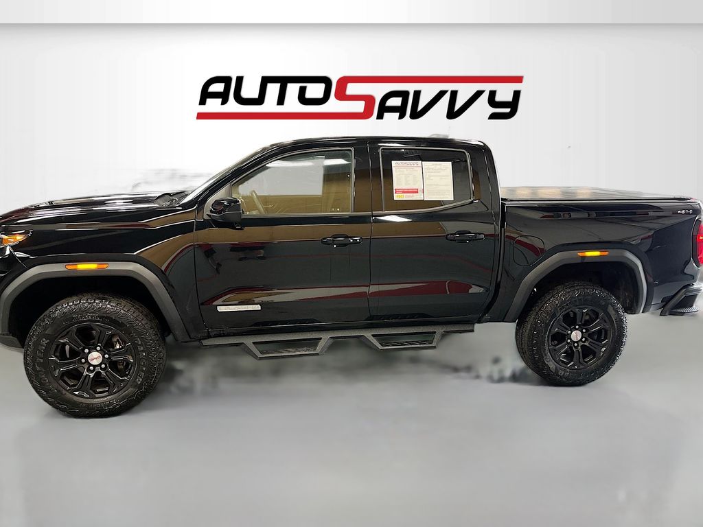Used 2024 Onyx Black GMC Elevation image 4