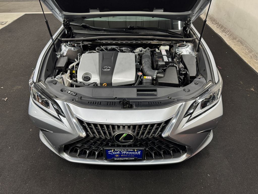 2022 Lexus ES 350