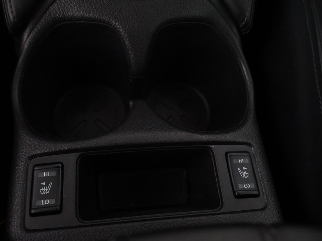 Used 2018 Blue Nissan SL image 47