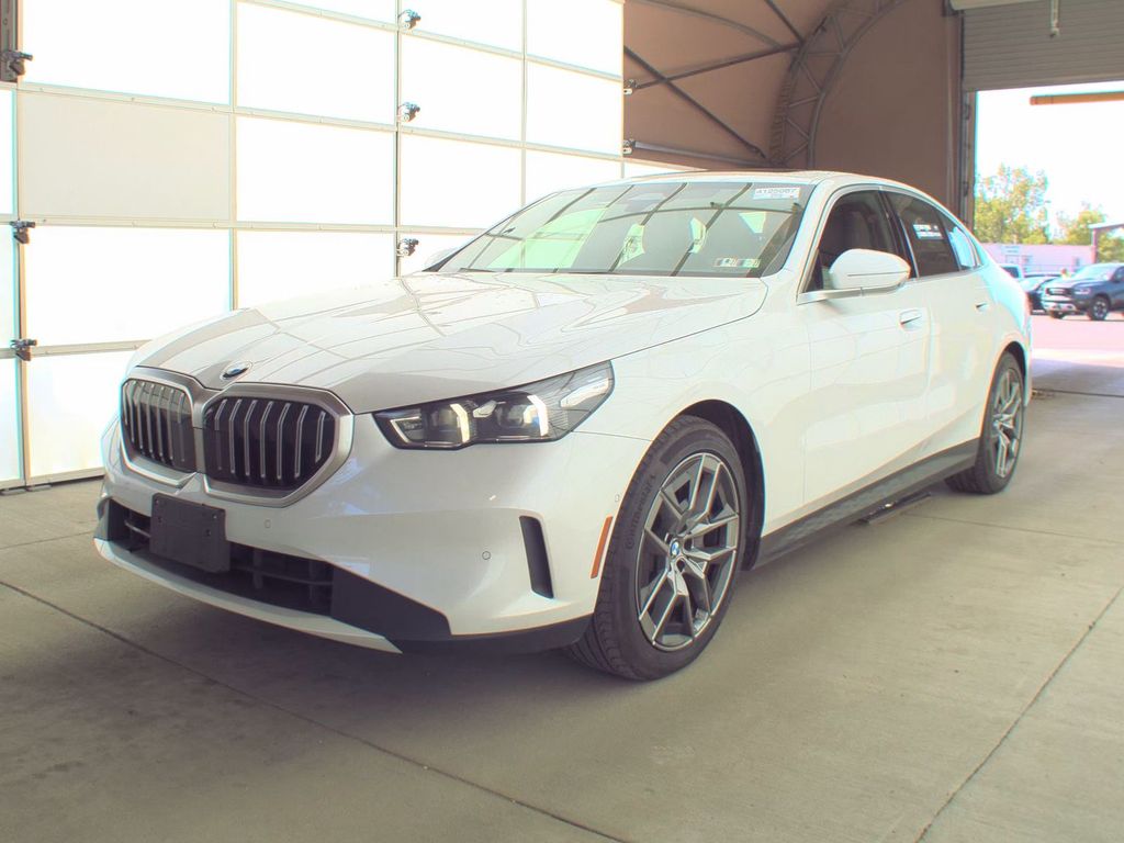 2026 BMW 5 Series's photo