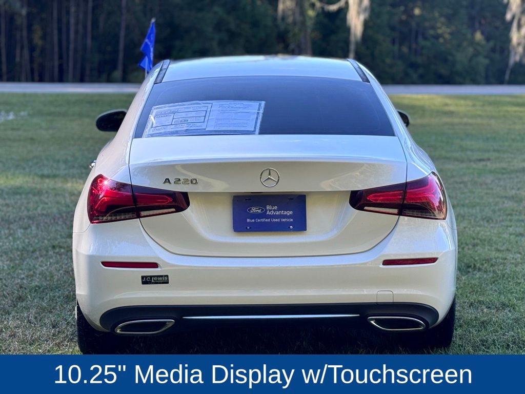2022 Mercedes-Benz A 220 