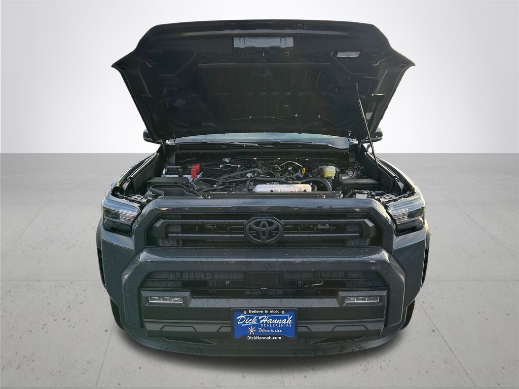 2025 Toyota 4Runner SR5 photo 4