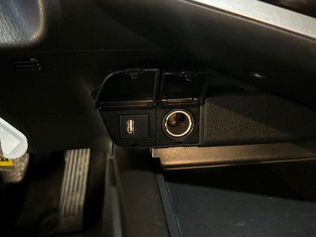 Certified Used 2022  Toyota SE image 28