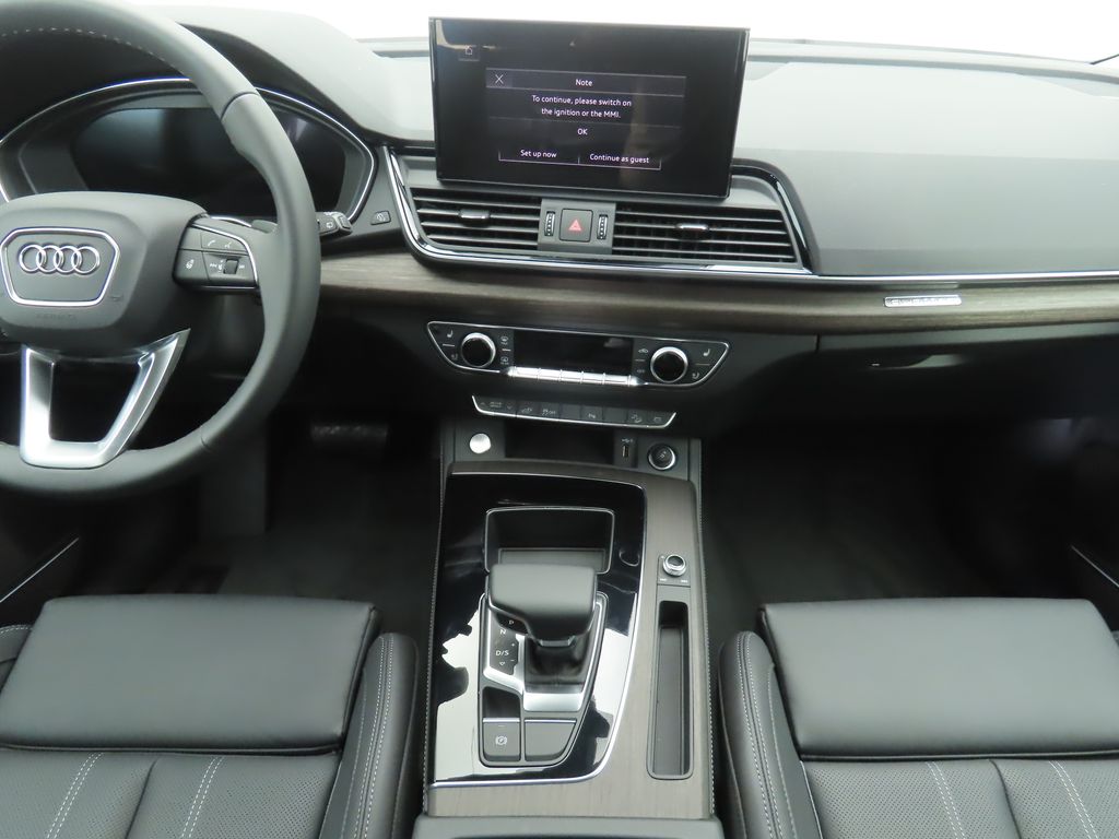 2025 Audi Q5  13