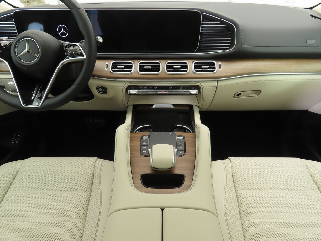 Thumbnail: 2026 Mercedes-Benz GLE - 13