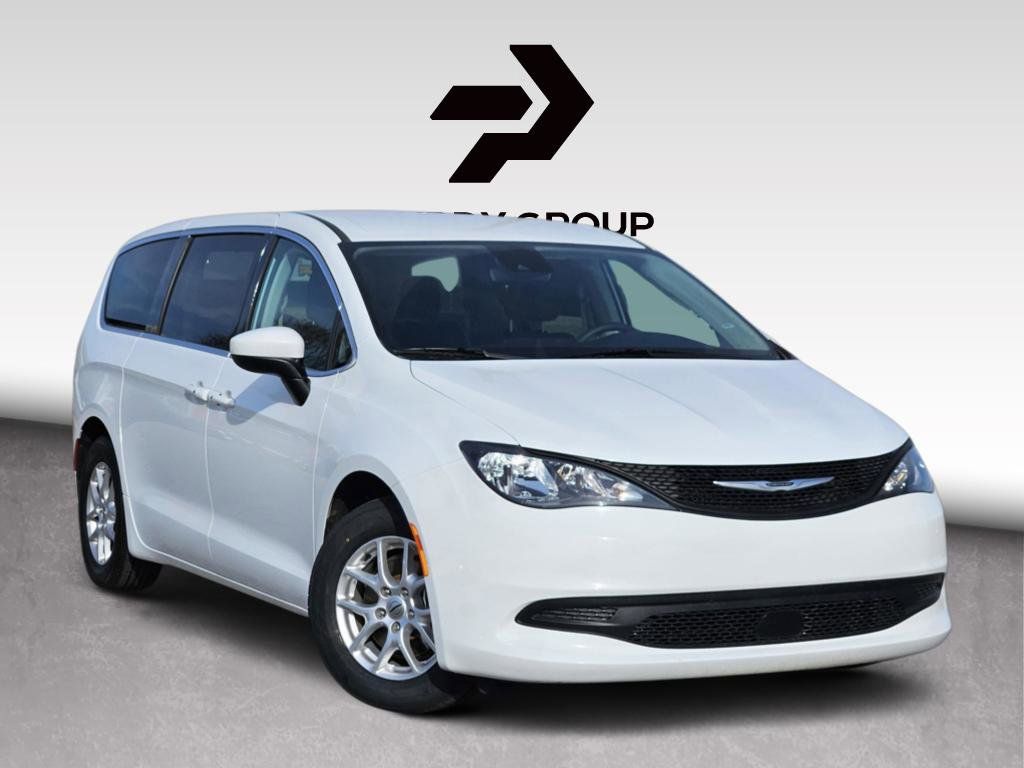 2023 Chrysler Voyager LX FWD
