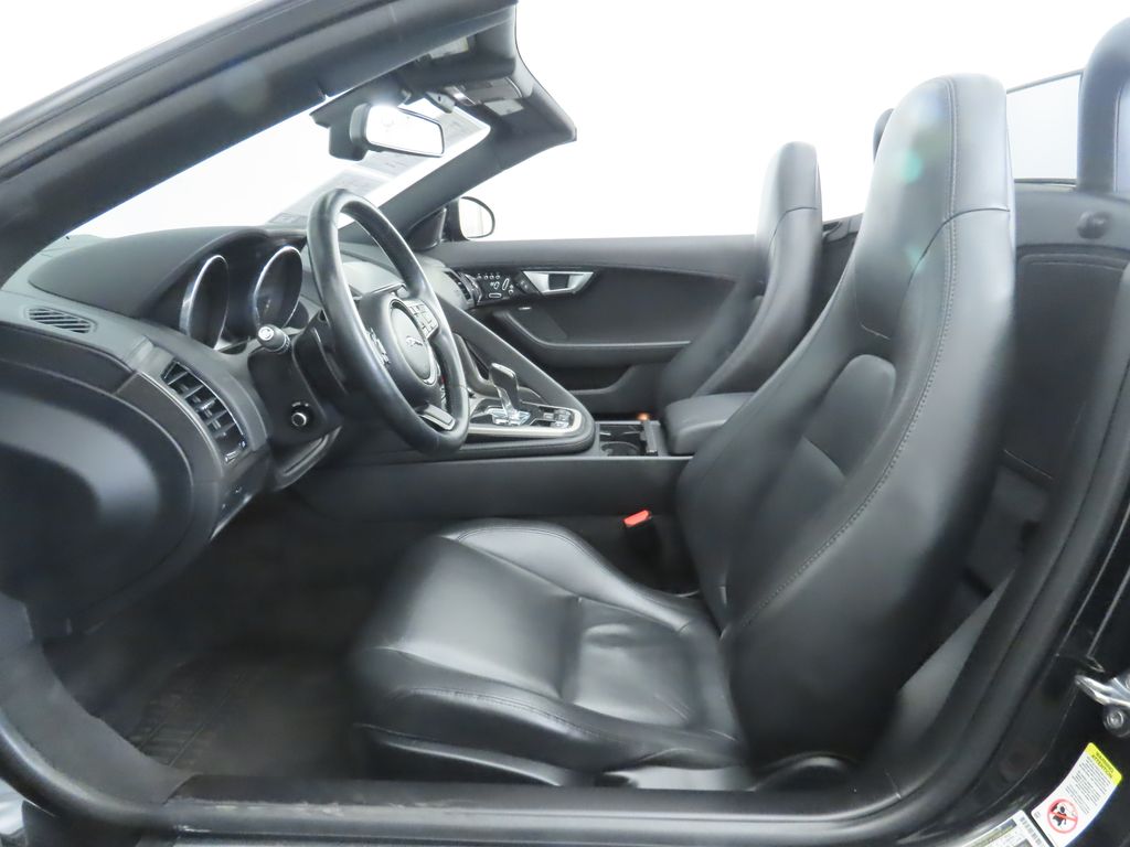 Thumbnail: 2016 Jaguar F-Type - 27