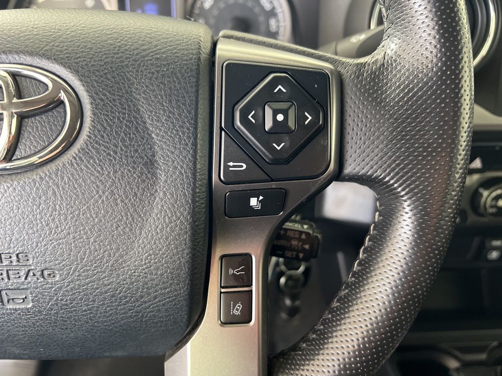 Used 2019 Black Toyota SR5 image 18