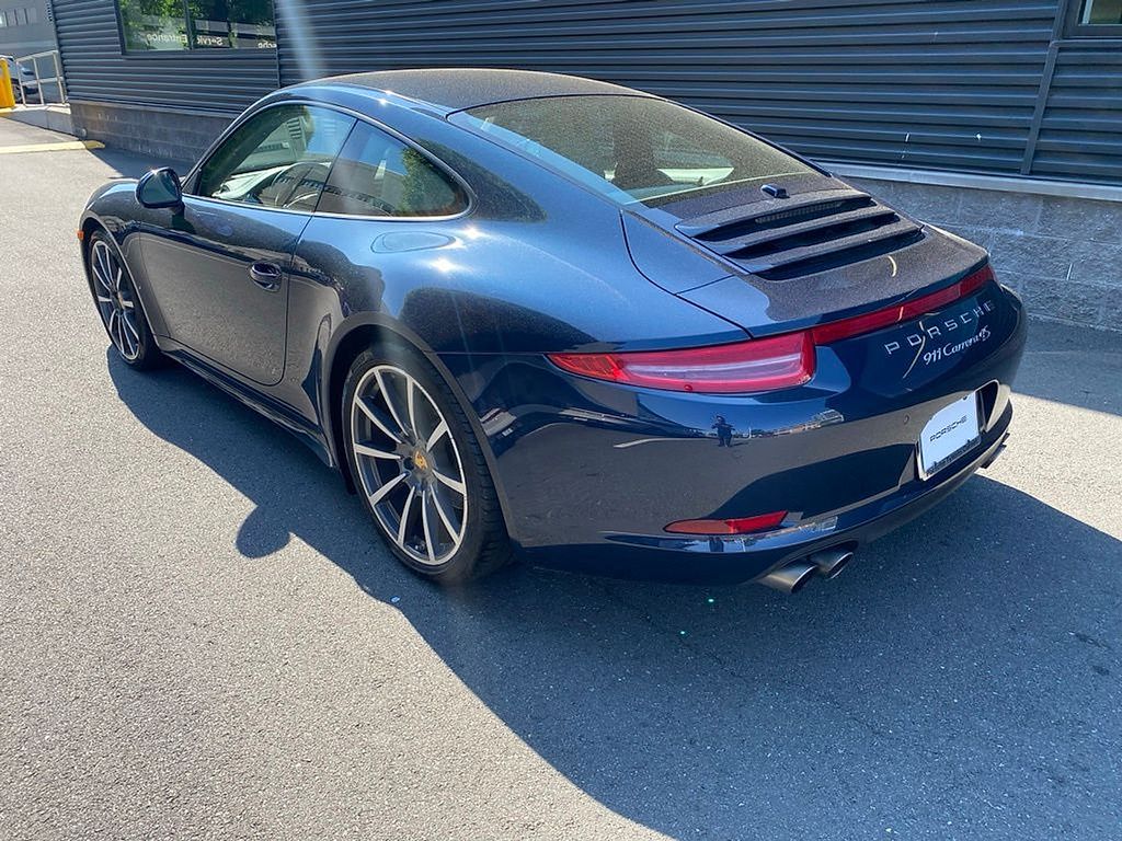 Thumbnail: 2015 Porsche 911 - 3