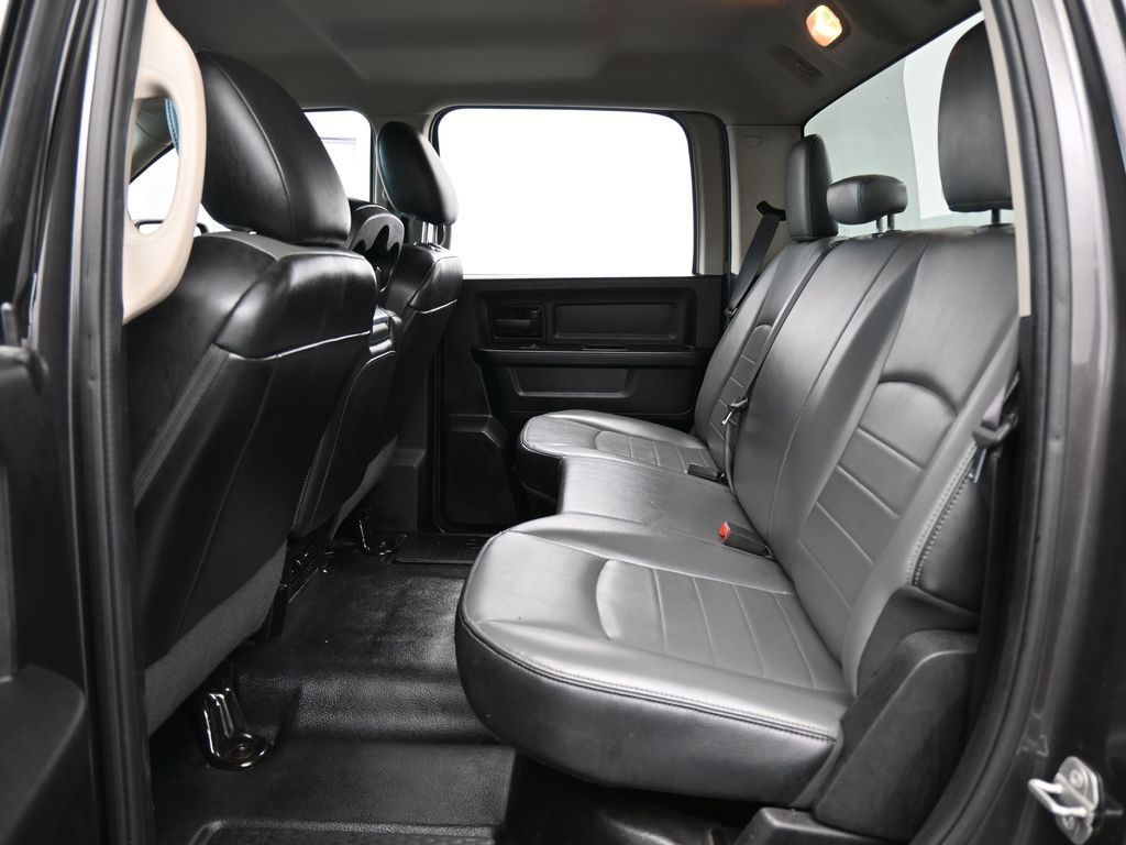 Used 2021 Granite Crystal Metallic Clearcoat Ram Tradesman image 29