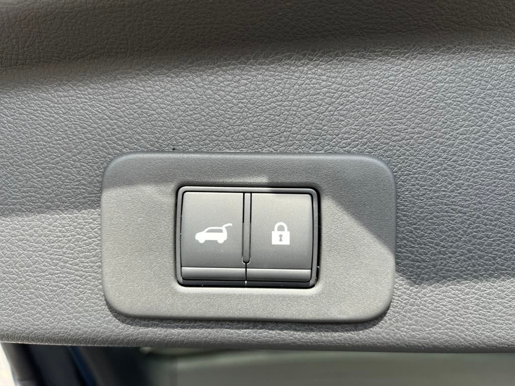 2025 Nissan Murano SV photo