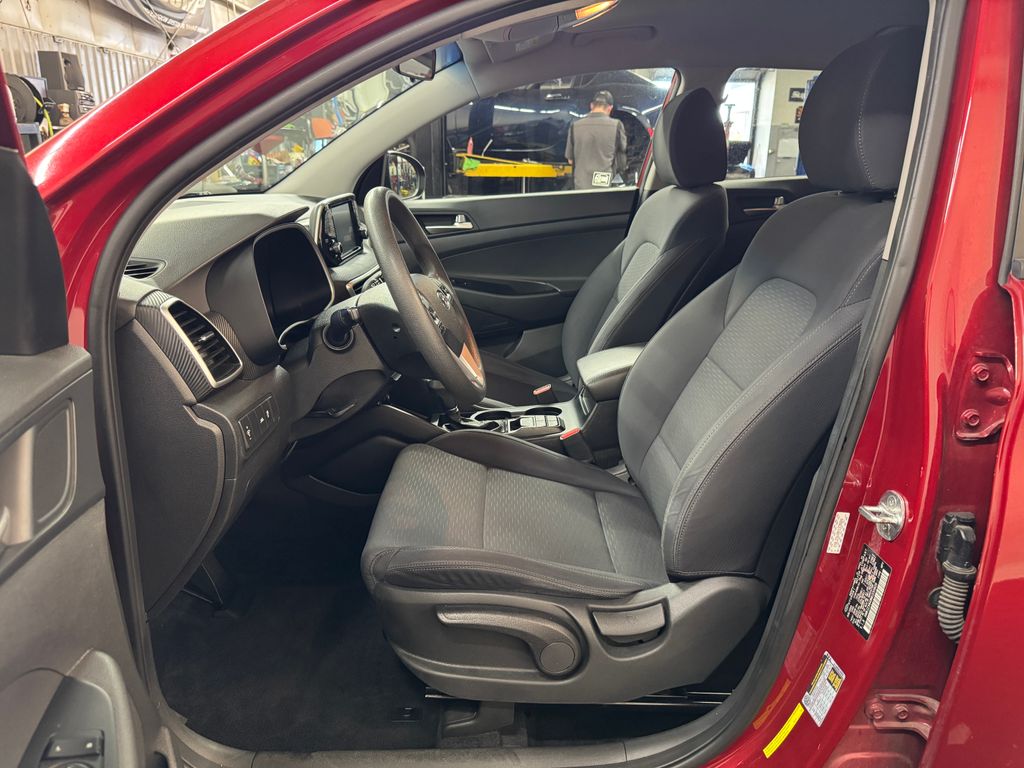 2021 Hyundai Tucson SE