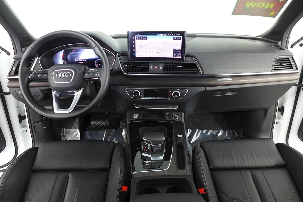 Thumbnail: 2023 Audi Q5 - 25