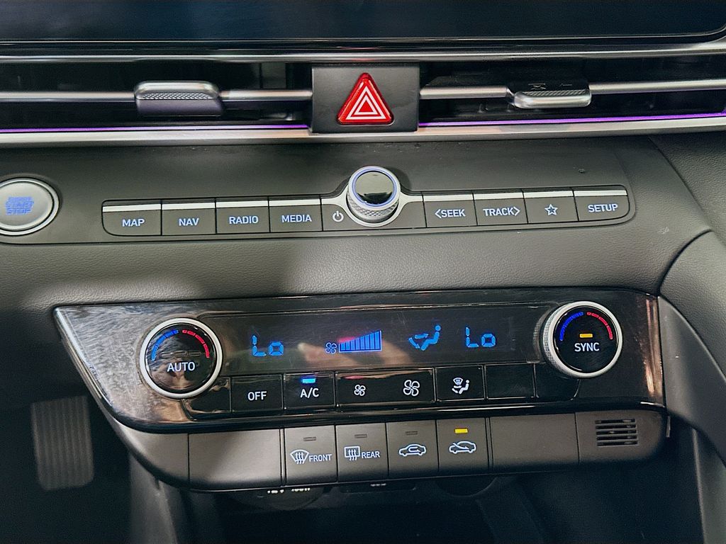 Thumbnail: 2024 Hyundai Elantra - 16