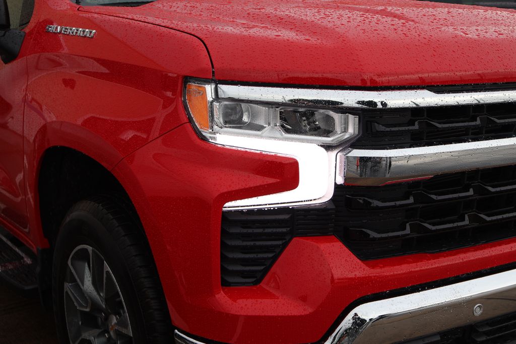 Thumbnail: 2026 Chevrolet Silverado 1500 - 3