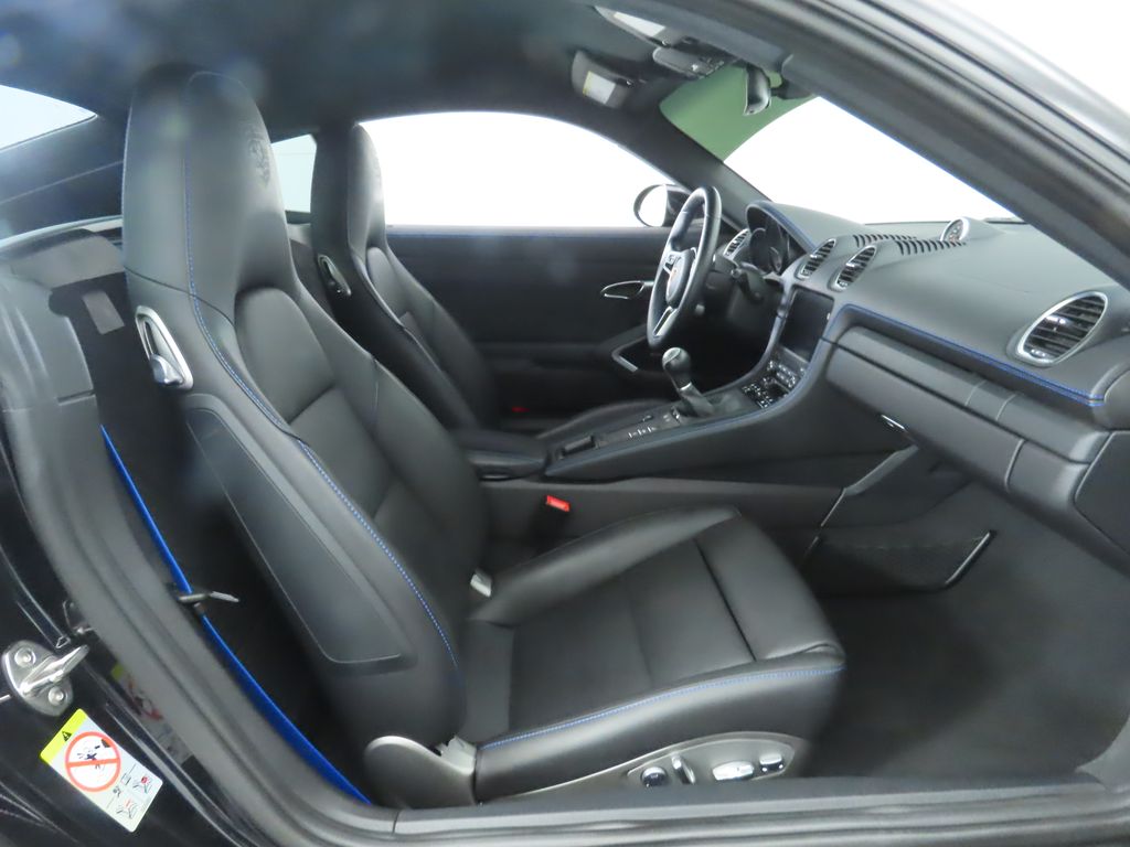 2024 Porsche 718 Cayman  20