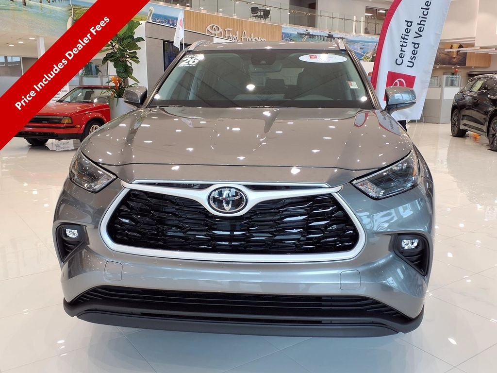 Used 2026 Toyota Highlander Hybrid SUV