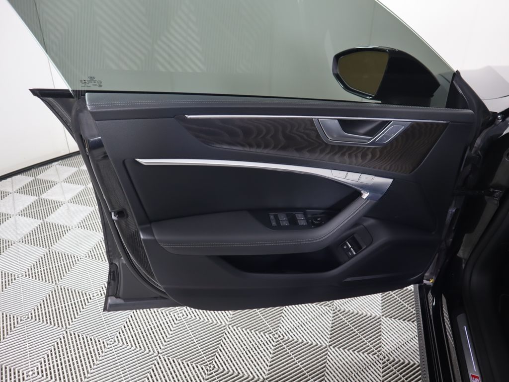 Thumbnail: 2021 Audi A7 - 25