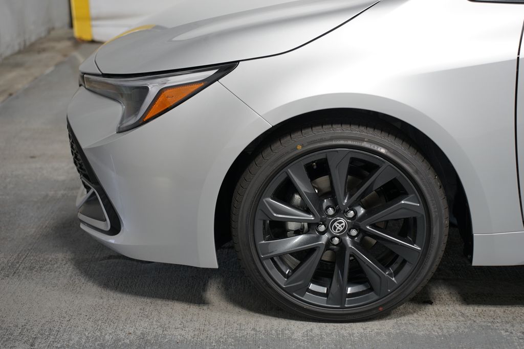 2025 Toyota Corolla XSE 5