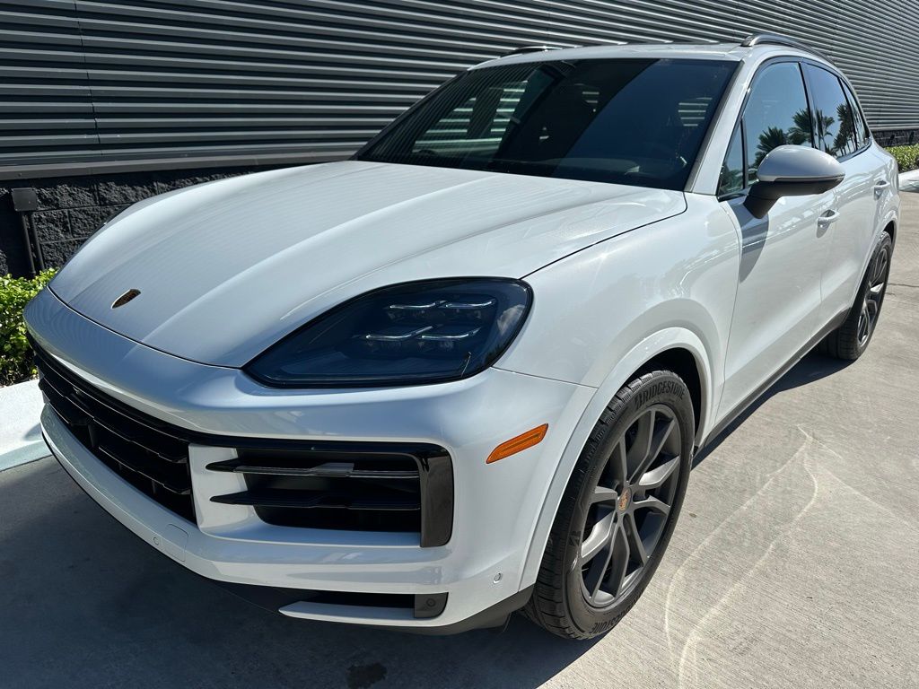 Thumbnail: 2025 Porsche Cayenne - 6