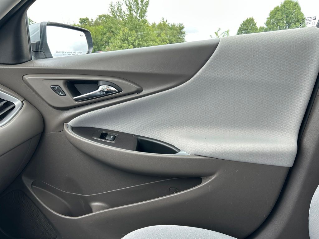 Used 2025 Chevrolet Malibu Sedan