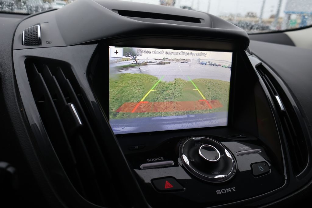 Thumbnail: 2016 Ford Escape - 23