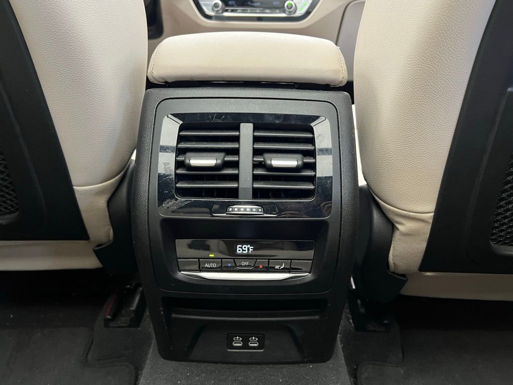 Thumbnail: 2021 BMW X3 - 9