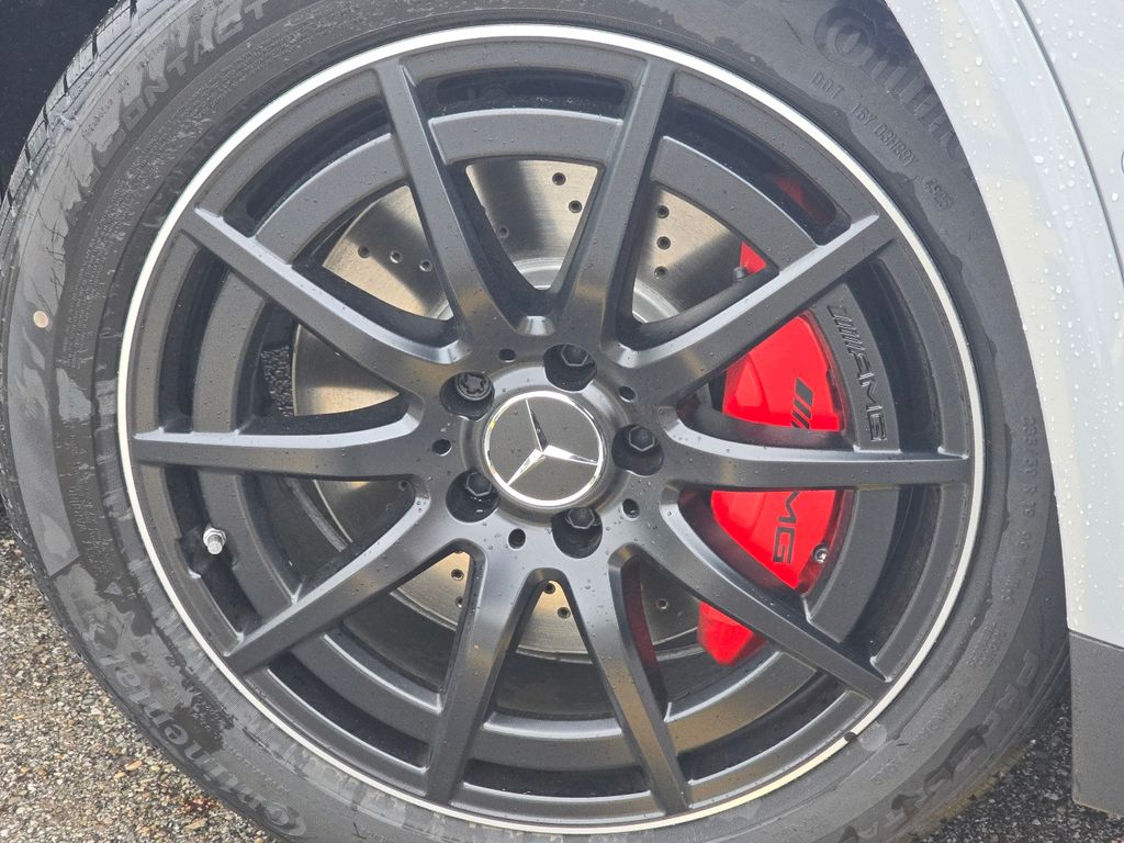 New 2026 White Mercedes-Benz GLA 35 AMG® image 10