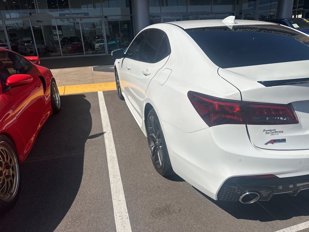 Thumbnail: 2020 Acura TLX - 10