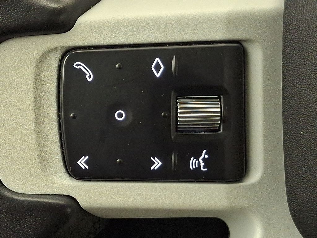 Thumbnail: 2023 Land Rover Defender - 23
